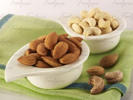 Badam Whole and peeled almonds image preview