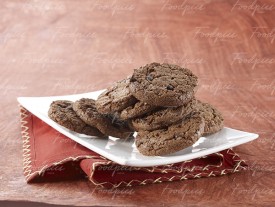 Chocolat Chip Cookies Chocolate chip cookies in a white ceramic plate image preview