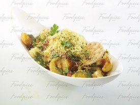Aloo Chaat Spicy potato with sev & puri preview
