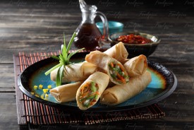 Veg Spring Roll Veg spring roll with schezwan sauce image preview